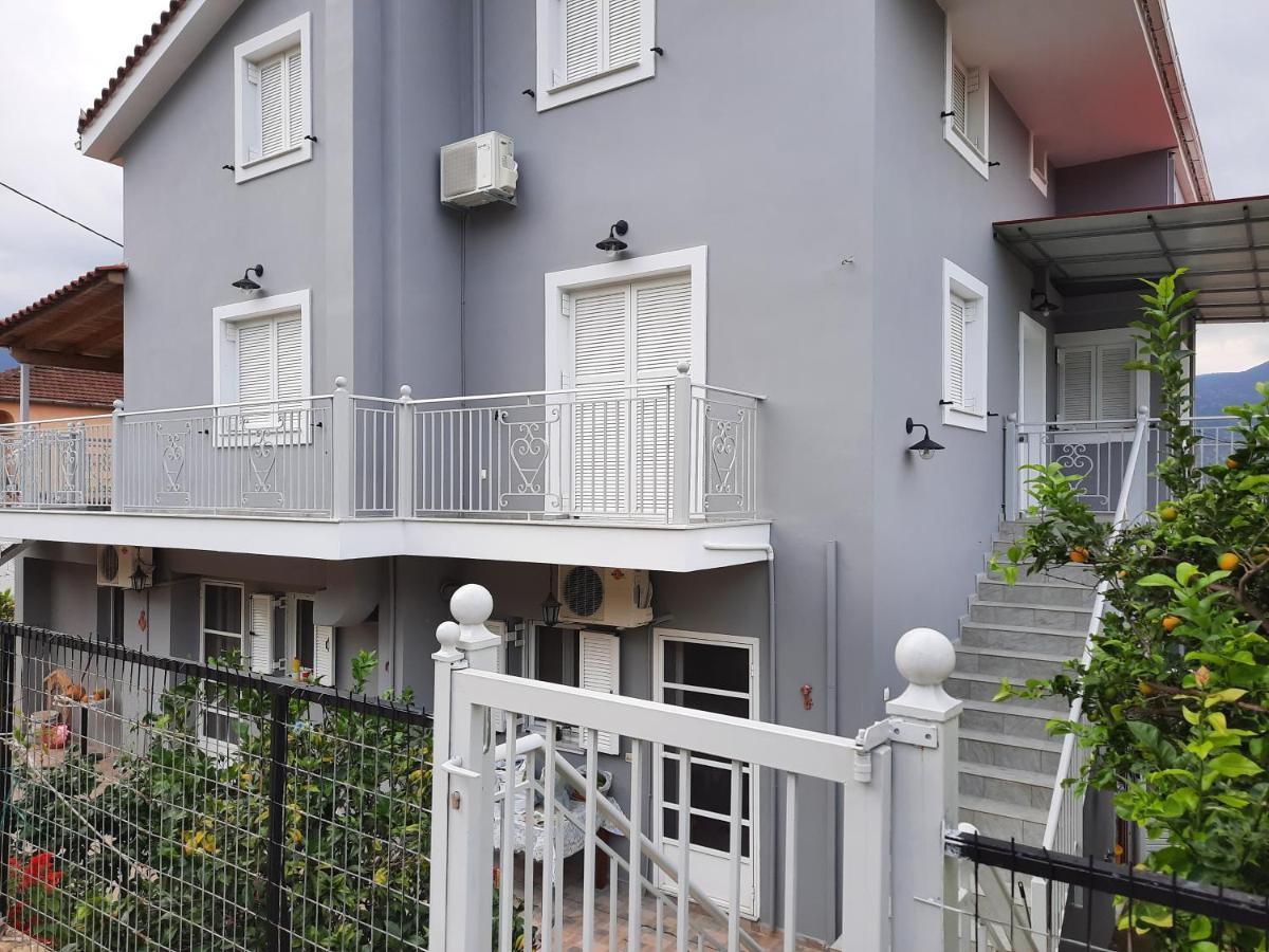 Nick & Jerry Apartment Grizata Luaran gambar
